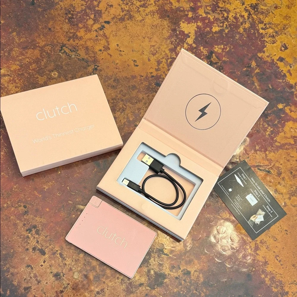 Clutch v3 lightning charger for iPhone 14 and older